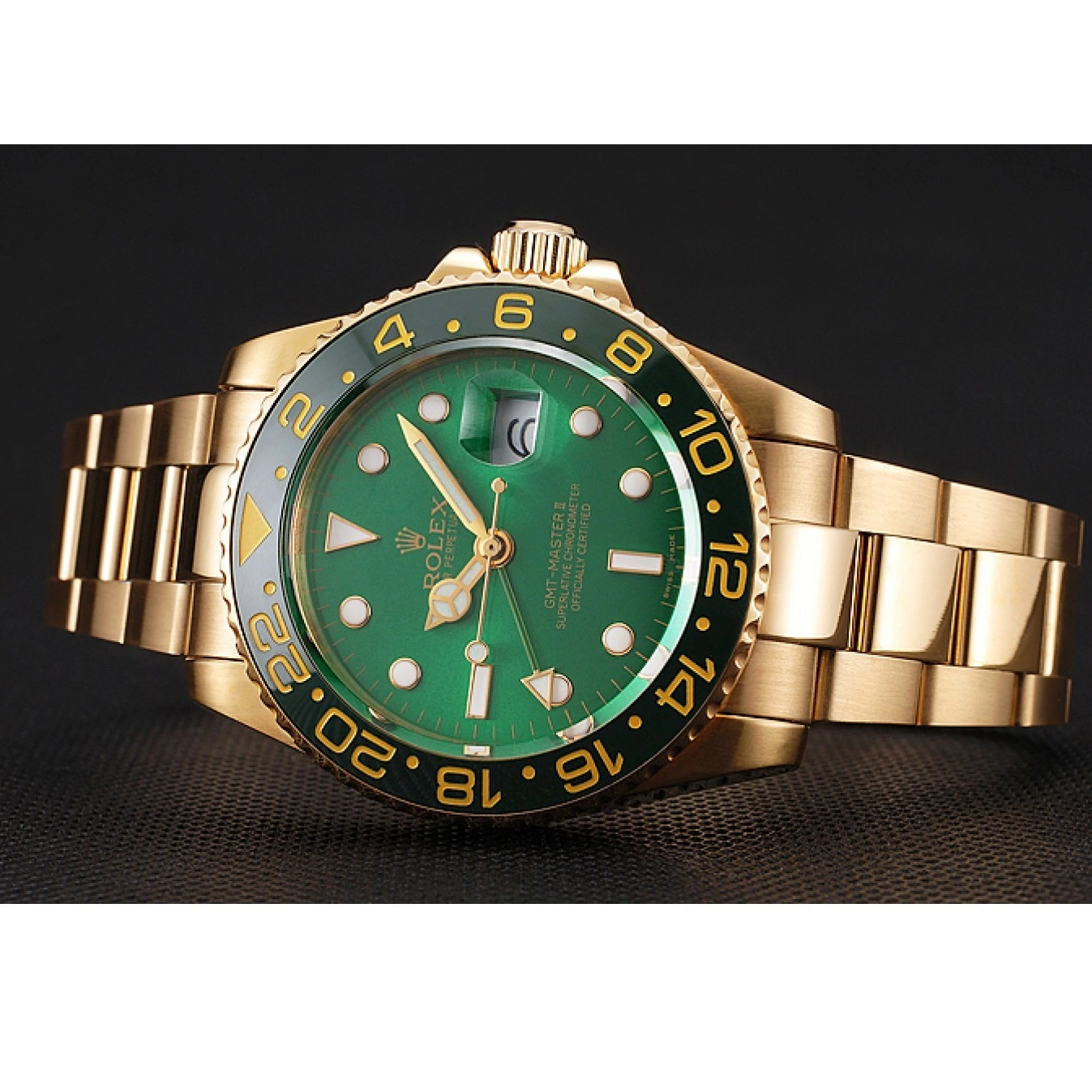 AAA Replica Watches Bracelet And II And Rolex Bezel Case 1453750 Gold GMT Green Swiss Dial Master 0520
